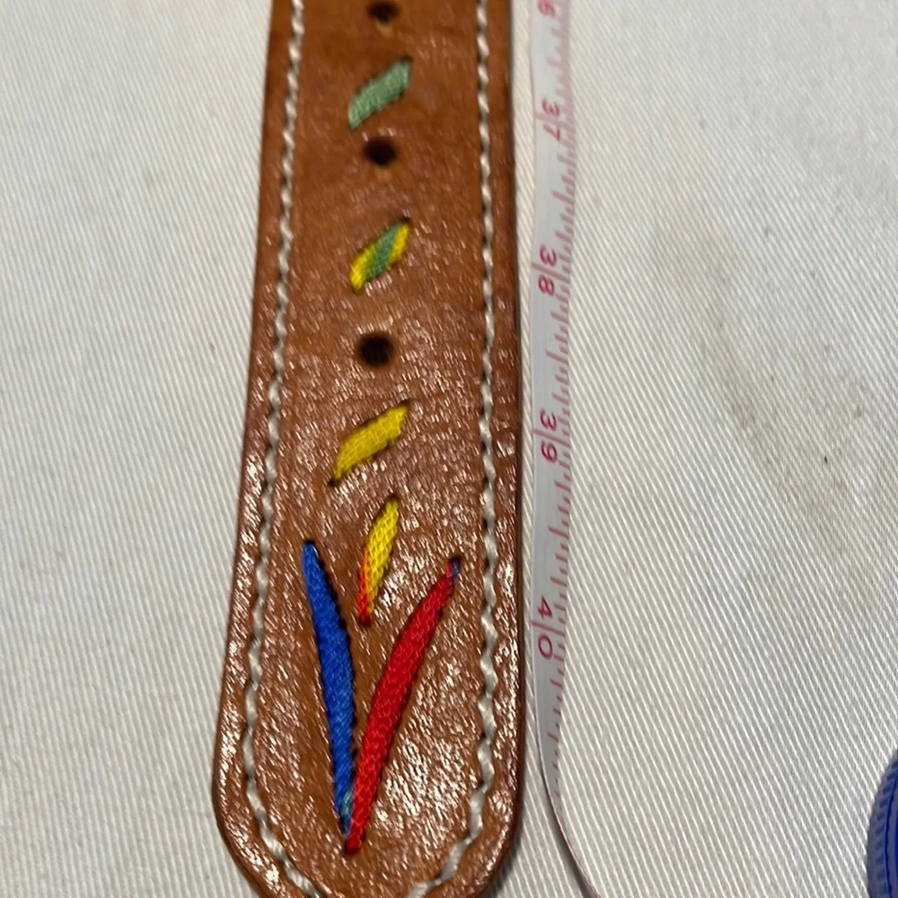 Beautiful vintage leather and embroidered belt Sz 34-38” - Picture 6 of 7